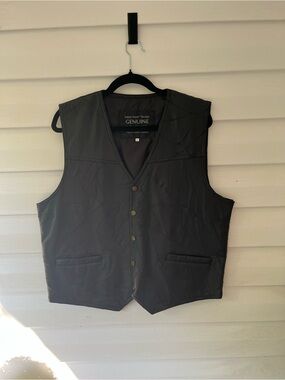 Leather Motorcycle Riding Men's Vest - Black Great condition XXL